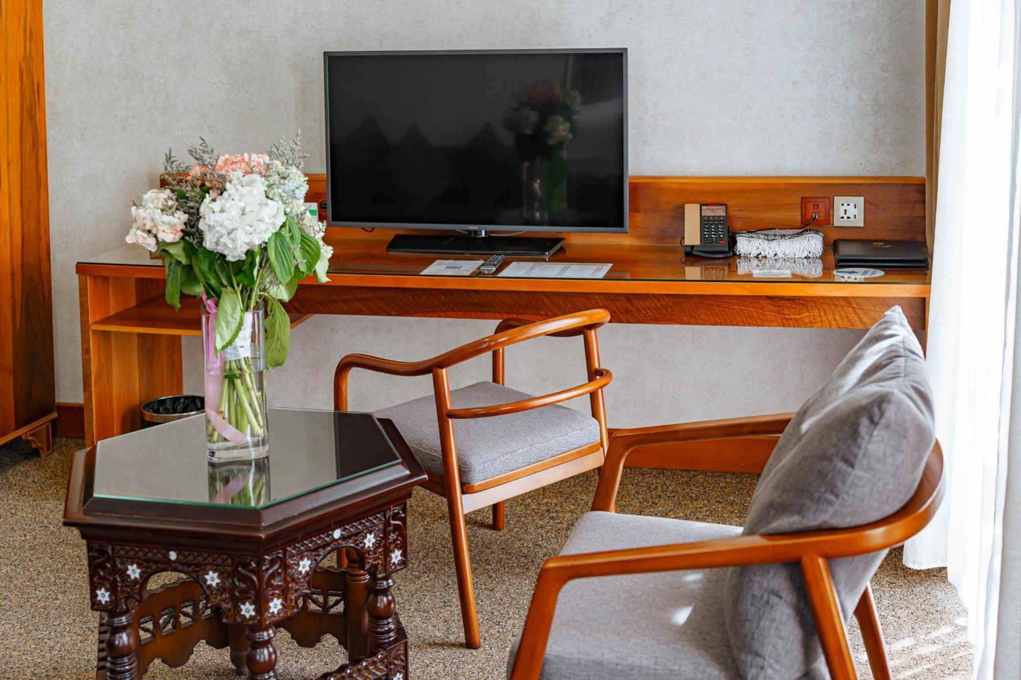 Jannat Resort Osh Room photo